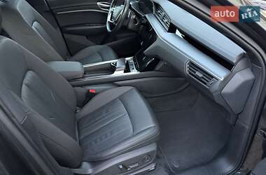 Внедорожник / Кроссовер Audi e-tron Sportback 2020 в 