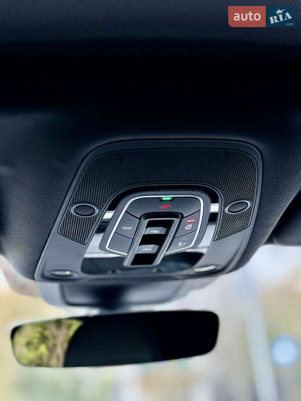 Внедорожник / Кроссовер Audi e-tron Sportback 2020 в Львове
