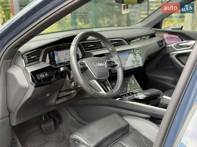 Внедорожник / Кроссовер Audi e-tron Sportback 2021 в Стрые