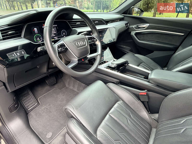 Внедорожник / Кроссовер Audi e-tron Sportback 2021 в Дрогобыче
