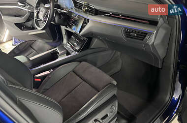 Внедорожник / Кроссовер Audi e-tron Sportback 2021 в 