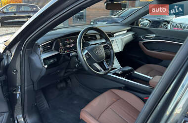 Внедорожник / Кроссовер Audi e-tron Sportback 2021 в 