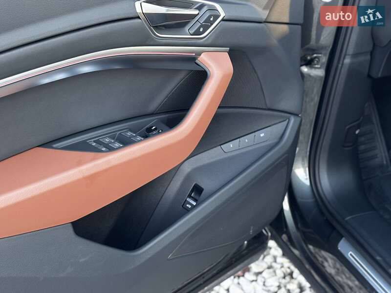Внедорожник / Кроссовер Audi e-tron Sportback 2021 в Львове