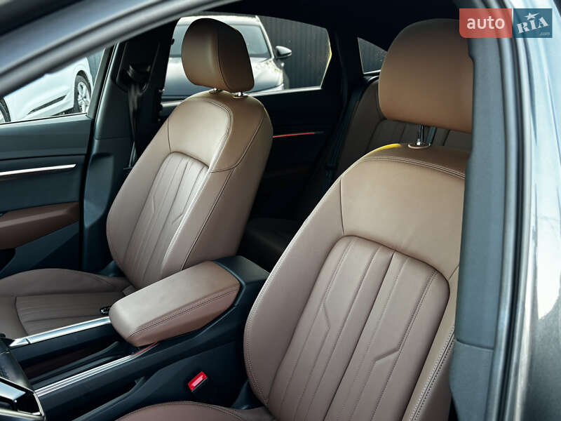 Внедорожник / Кроссовер Audi e-tron Sportback 2021 в Львове