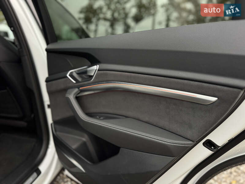 Позашляховик / Кросовер Audi e-tron Sportback 2022 в Умані фото 33 Позашляховик / Кросовер Audi e-tron Sportback 2022 в Умані