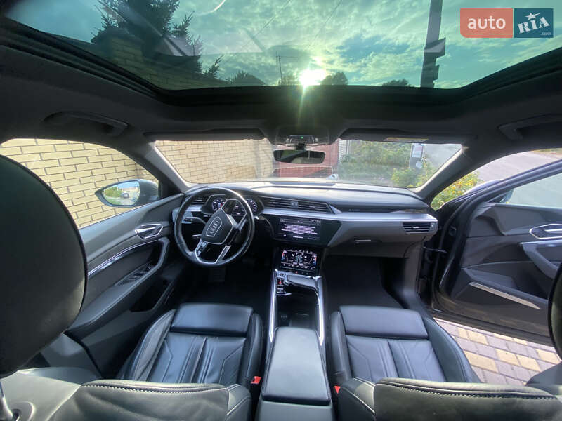 Внедорожник / Кроссовер Audi e-tron Sportback 2020 в Запорожье фото 12 Внедорожник / Кроссовер Audi e-tron Sportback 2020 в Запорожье