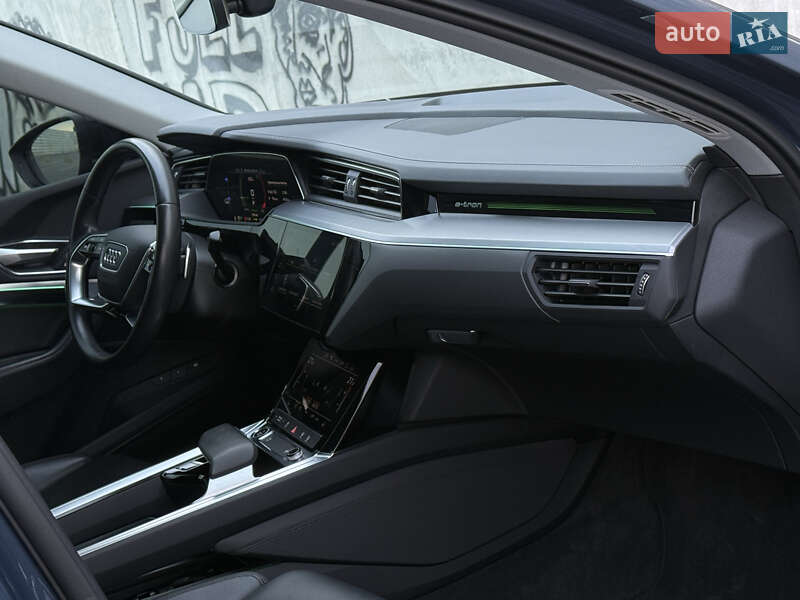 Позашляховик / Кросовер Audi e-tron Sportback 2021 в Львові фото 43 Позашляховик / Кросовер Audi e-tron Sportback 2021 в Львові