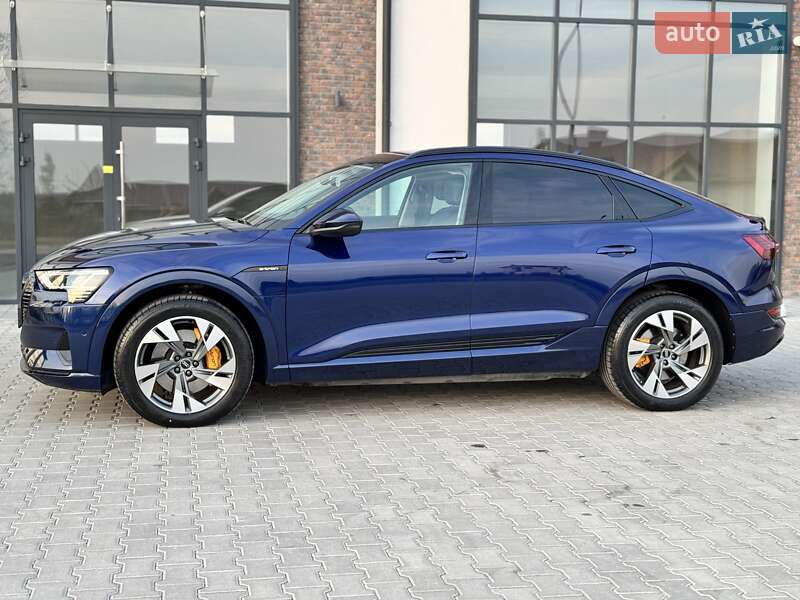 Позашляховик / Кросовер Audi e-tron Sportback 2021 в Тернополі