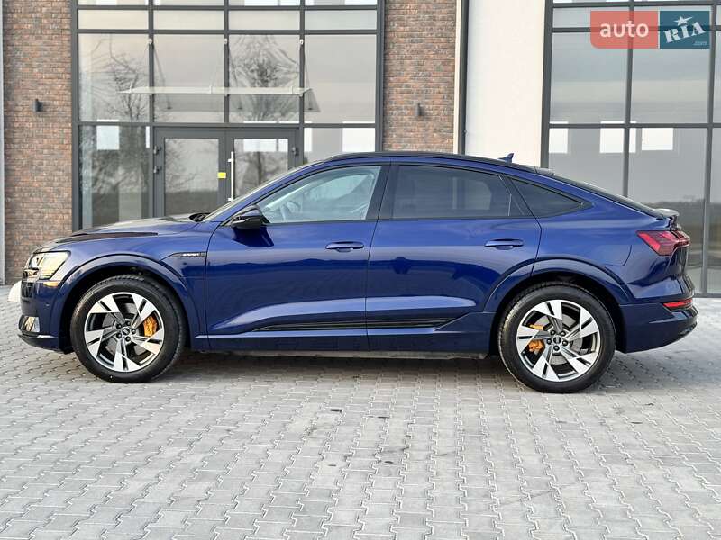 Позашляховик / Кросовер Audi e-tron Sportback 2021 в Тернополі