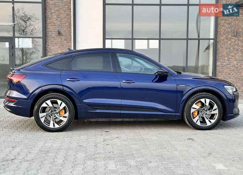Позашляховик / Кросовер Audi e-tron Sportback 2021 в Тернополі
