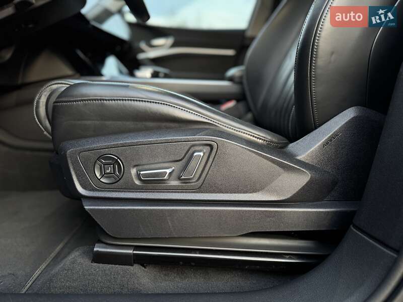 Позашляховик / Кросовер Audi e-tron Sportback 2021 в Тернополі