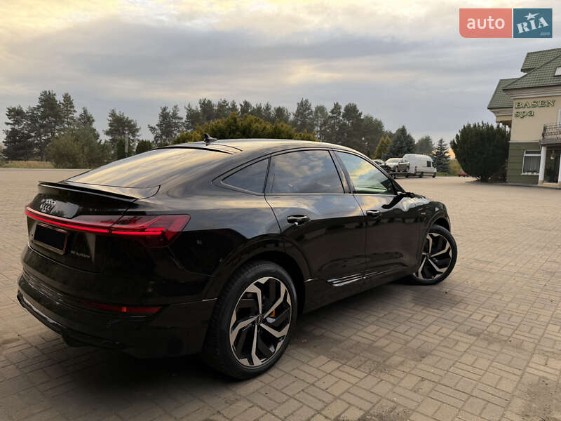 Позашляховик / Кросовер Audi e-tron Sportback 2022 в Львові фото 15 Позашляховик / Кросовер Audi e-tron Sportback 2022 в Львові