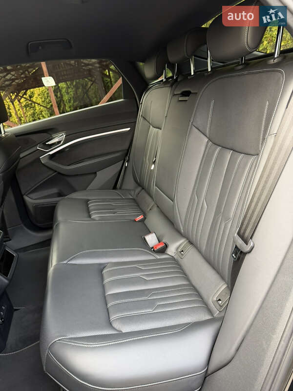 Позашляховик / Кросовер Audi e-tron Sportback 2022 в Львові фото 45 Позашляховик / Кросовер Audi e-tron Sportback 2022 в Львові