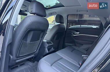 Позашляховик / Кросовер Audi e-tron Sportback 2020 в  фото 52 Позашляховик / Кросовер Audi e-tron Sportback 2020 в