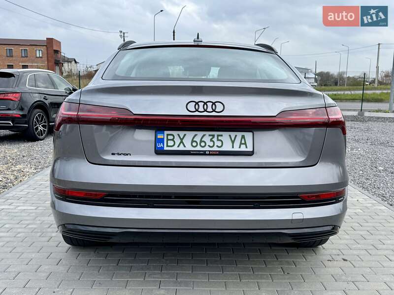 Позашляховик / Кросовер Audi e-tron Sportback 2022 в Хмельницькому