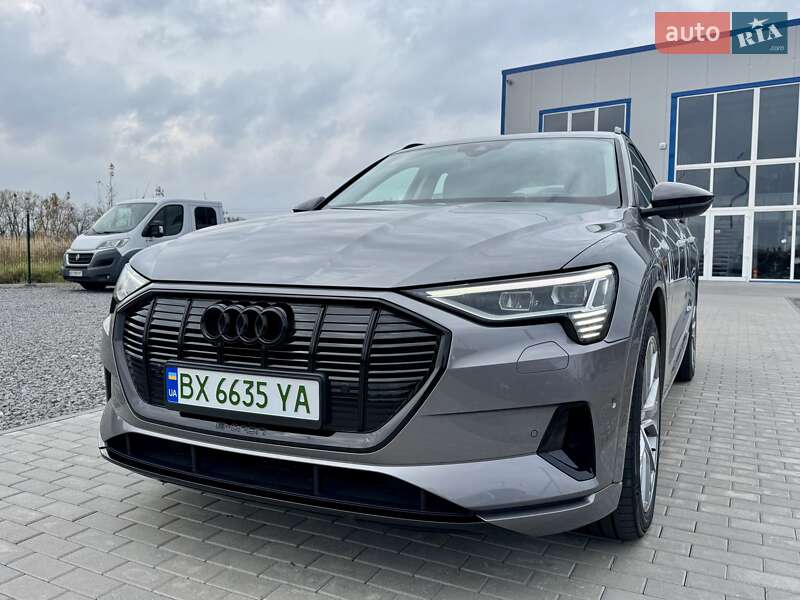 Позашляховик / Кросовер Audi e-tron Sportback 2022 в Хмельницькому