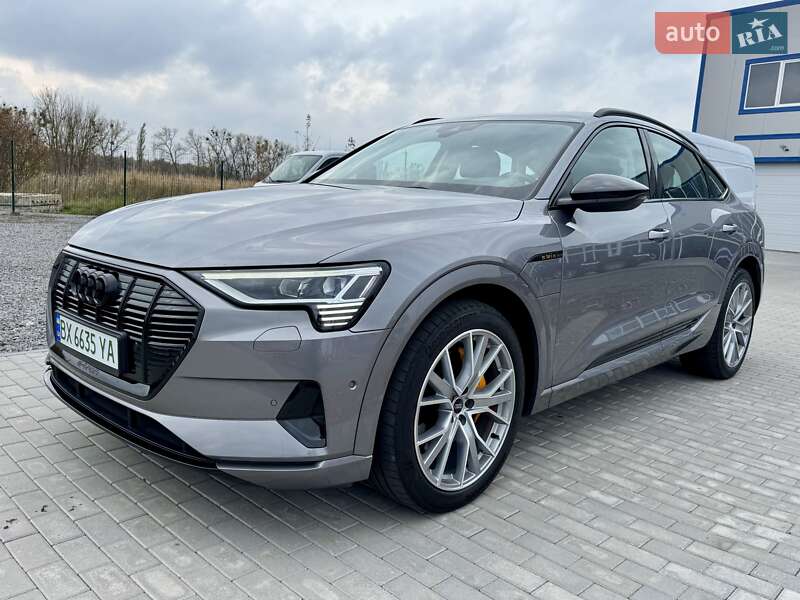 Позашляховик / Кросовер Audi e-tron Sportback 2022 в Хмельницькому