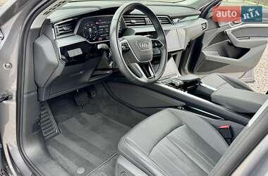 Внедорожник / Кроссовер Audi e-tron Sportback 2022 в 