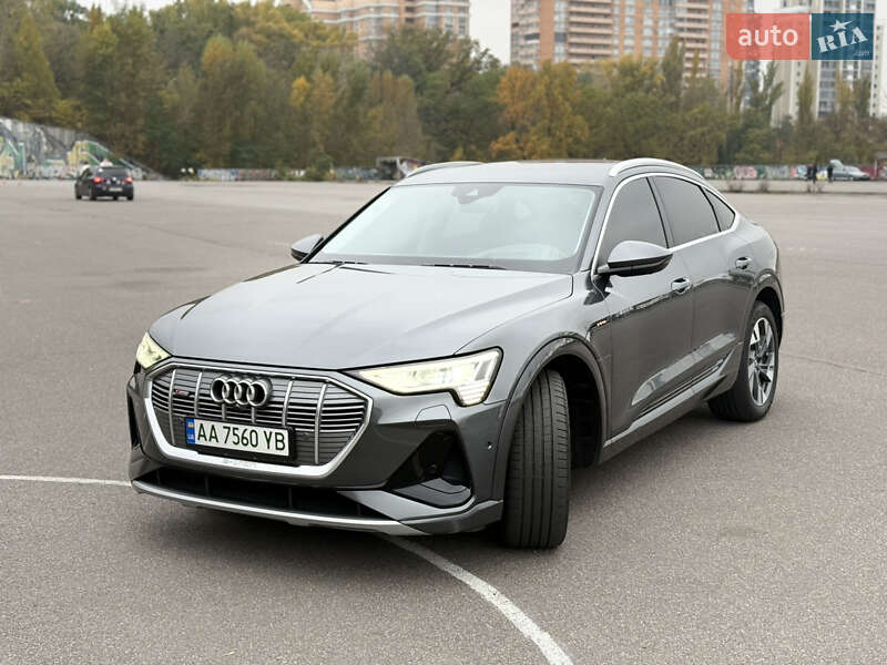 Внедорожник / Кроссовер Audi e-tron Sportback 2020 в Киеве