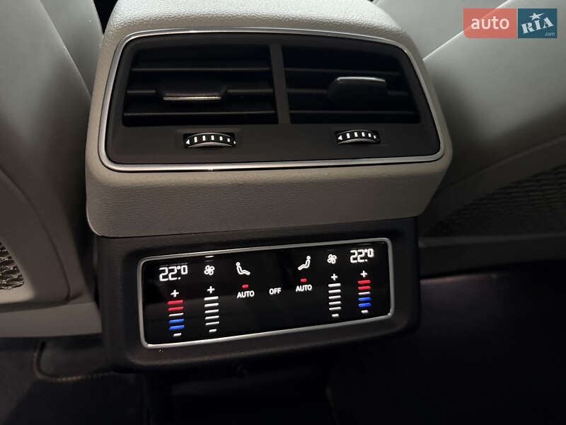 Внедорожник / Кроссовер Audi e-tron Sportback 2020 в Киеве