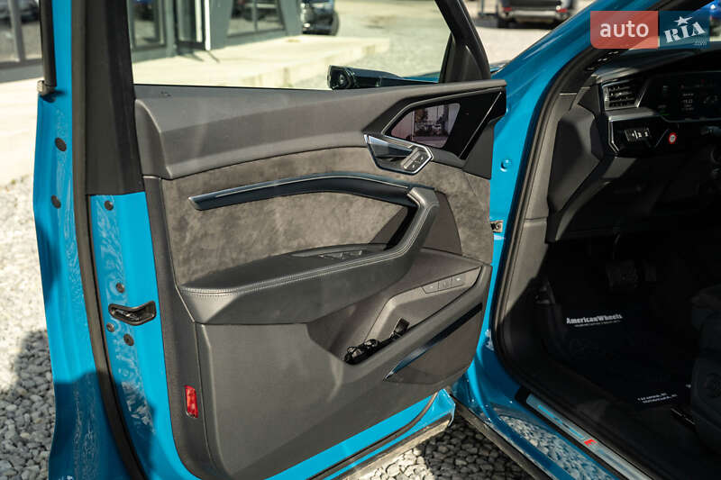 Позашляховик / Кросовер Audi e-tron Sportback 2020 в Чернівцях фото 55 Позашляховик / Кросовер Audi e-tron Sportback 2020 в Чернівцях