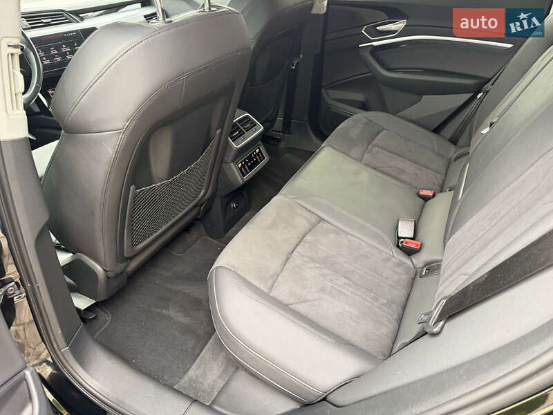 Позашляховик / Кросовер Audi e-tron Sportback 2022 в Чернівцях фото 32 Позашляховик / Кросовер Audi e-tron Sportback 2022 в Чернівцях