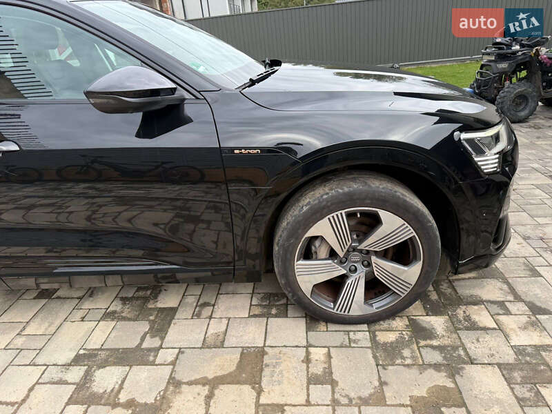 Позашляховик / Кросовер Audi e-tron Sportback 2022 в Чернівцях фото 43 Позашляховик / Кросовер Audi e-tron Sportback 2022 в Чернівцях