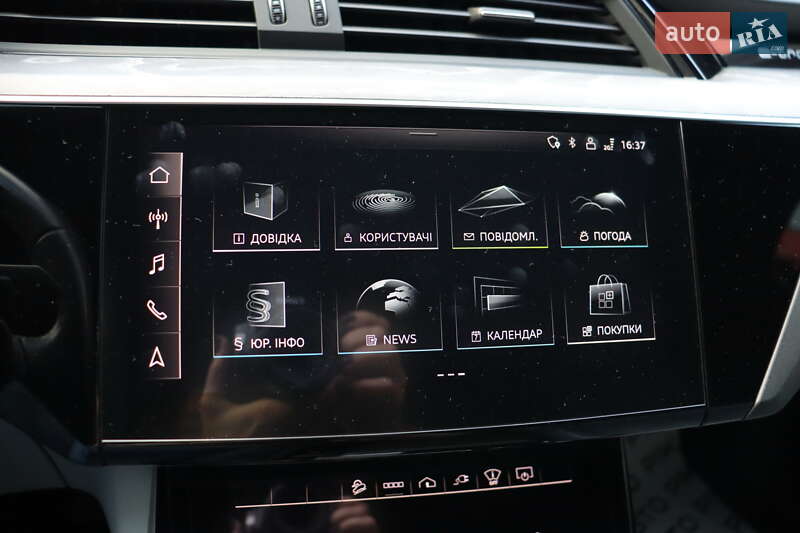 Позашляховик / Кросовер Audi e-tron Sportback 2023 в Львові