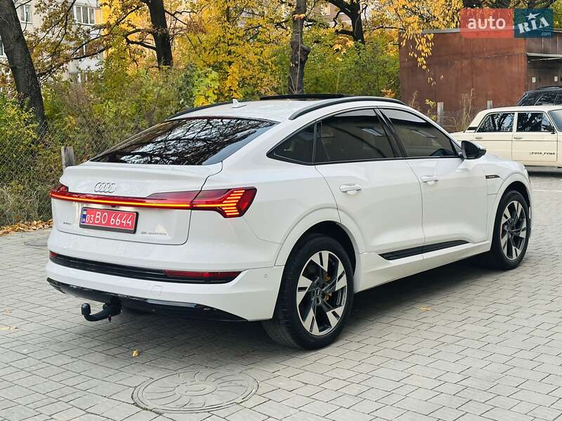 Позашляховик / Кросовер Audi e-tron Sportback 2022 в Тернополі