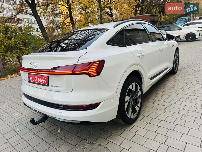 Позашляховик / Кросовер Audi e-tron Sportback 2022 в Тернополі