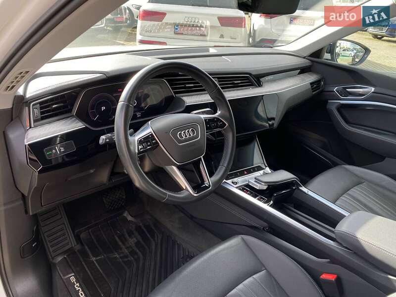 Внедорожник / Кроссовер Audi e-tron Sportback 2022 в Львове