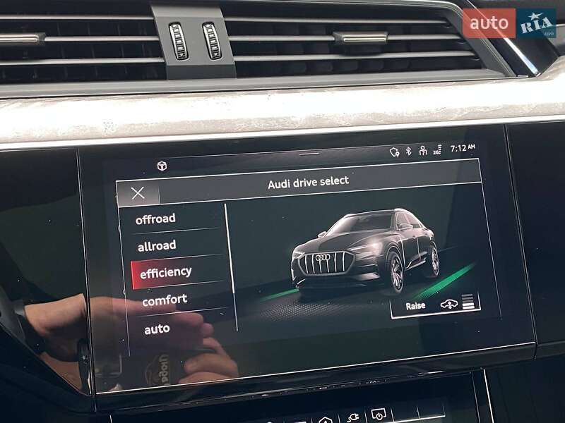 Внедорожник / Кроссовер Audi e-tron Sportback 2022 в Львове