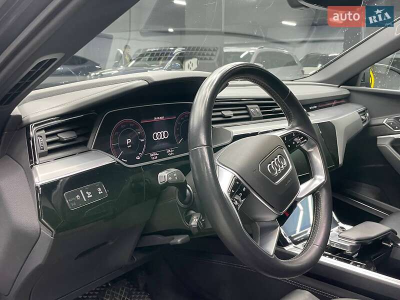 Позашляховик / Кросовер Audi e-tron Sportback 2020 в Чернівцях фото 8 Позашляховик / Кросовер Audi e-tron Sportback 2020 в Чернівцях