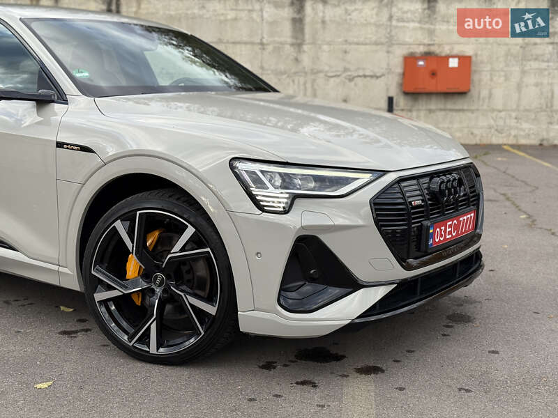 Внедорожник / Кроссовер Audi e-tron Sportback 2021 в Ровно