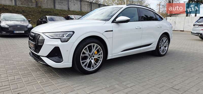 Позашляховик / Кросовер Audi e-tron Sportback 2023 в Тернополі