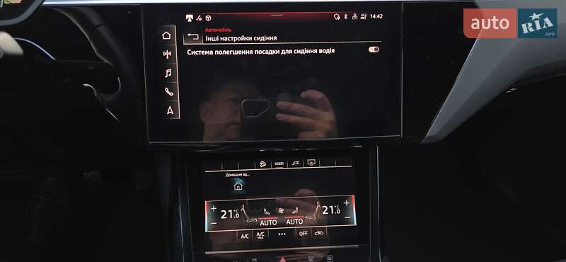 Позашляховик / Кросовер Audi e-tron Sportback 2023 в Тернополі