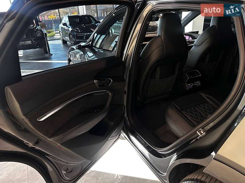 Внедорожник / Кроссовер Audi e-tron Sportback 2020 в Львове