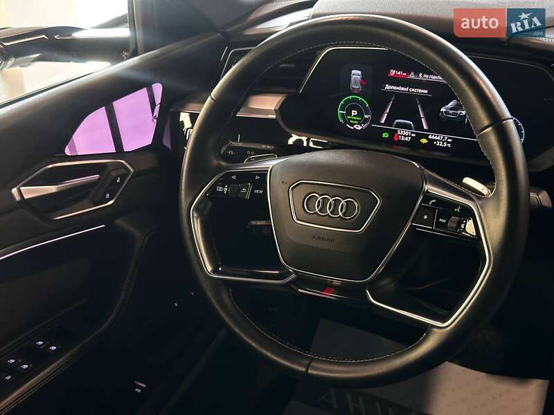 Внедорожник / Кроссовер Audi e-tron Sportback 2020 в Львове