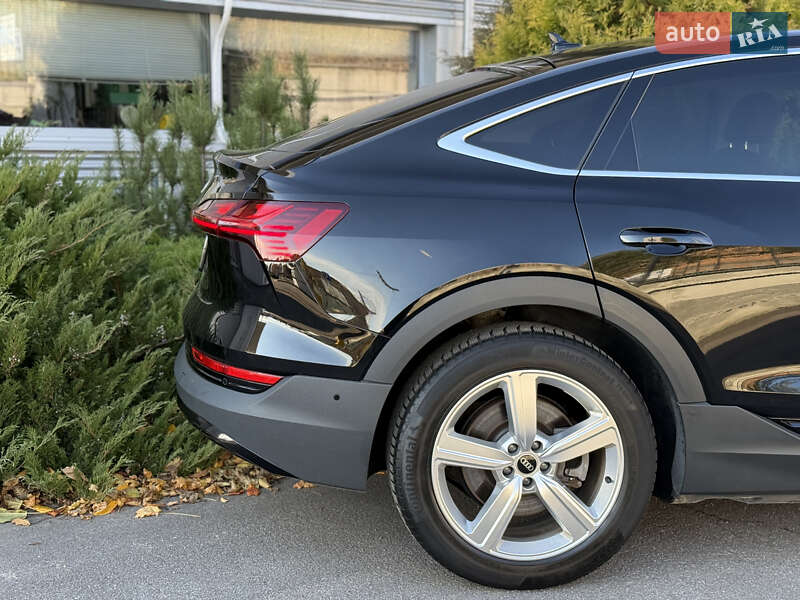 Внедорожник / Кроссовер Audi e-tron Sportback 2022 в Ровно фото 18 Внедорожник / Кроссовер Audi e-tron Sportback 2022 в Ровно