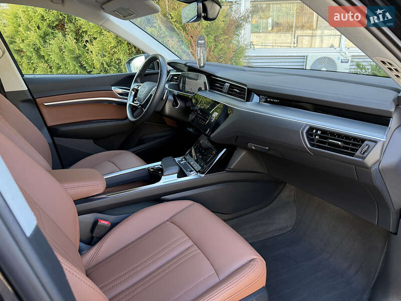 Внедорожник / Кроссовер Audi e-tron Sportback 2022 в Ровно фото 40 Внедорожник / Кроссовер Audi e-tron Sportback 2022 в Ровно