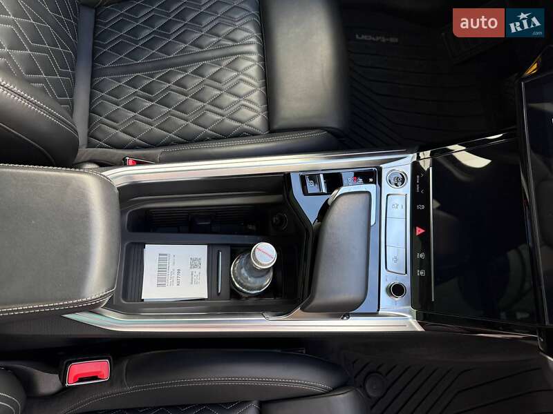 Позашляховик / Кросовер Audi e-tron Sportback 2021 в Києві