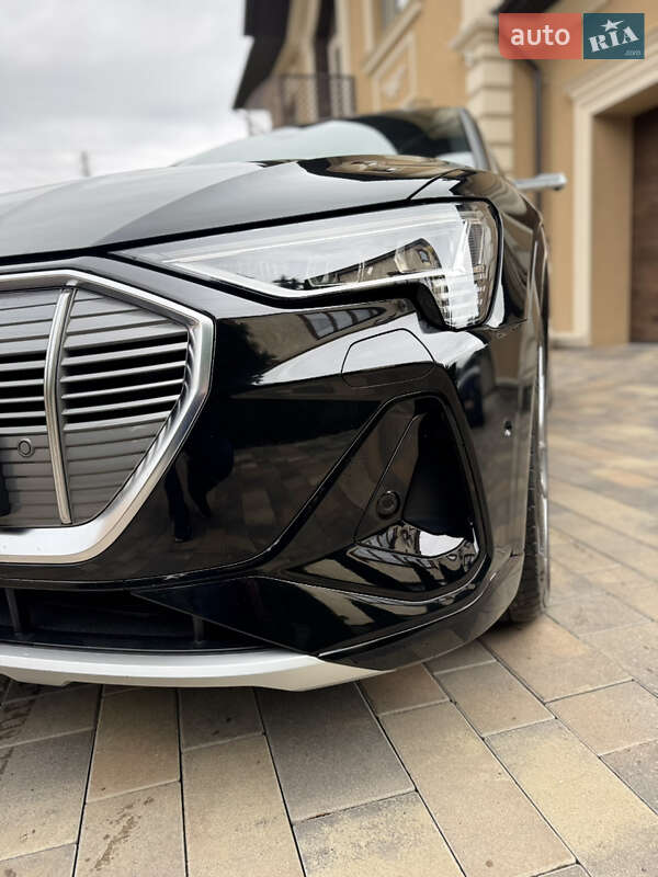 Позашляховик / Кросовер Audi e-tron Sportback 2023 в Чернівцях