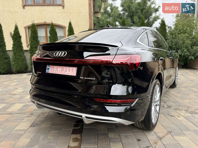 Позашляховик / Кросовер Audi e-tron Sportback 2023 в Чернівцях
