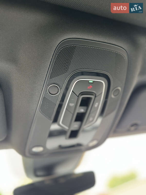 Позашляховик / Кросовер Audi e-tron Sportback 2023 в Чернівцях