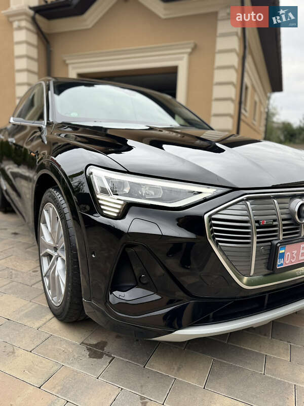 Позашляховик / Кросовер Audi e-tron Sportback 2023 в Чернівцях