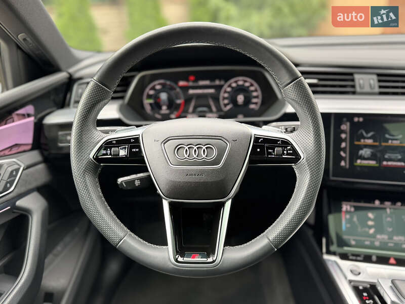 Позашляховик / Кросовер Audi e-tron Sportback 2023 в Чернівцях
