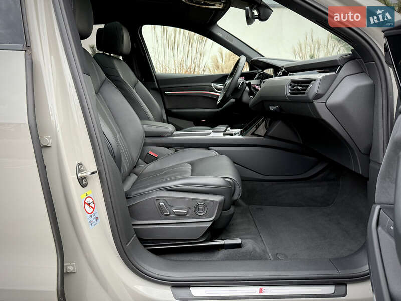 Позашляховик / Кросовер Audi e-tron Sportback 2021 в Луцьку