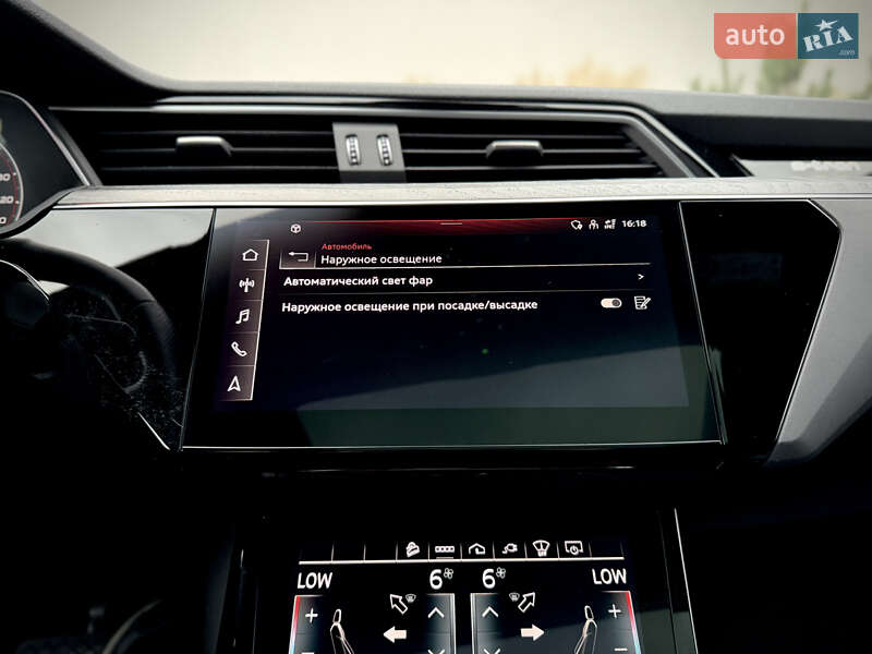 Позашляховик / Кросовер Audi e-tron Sportback 2021 в Луцьку