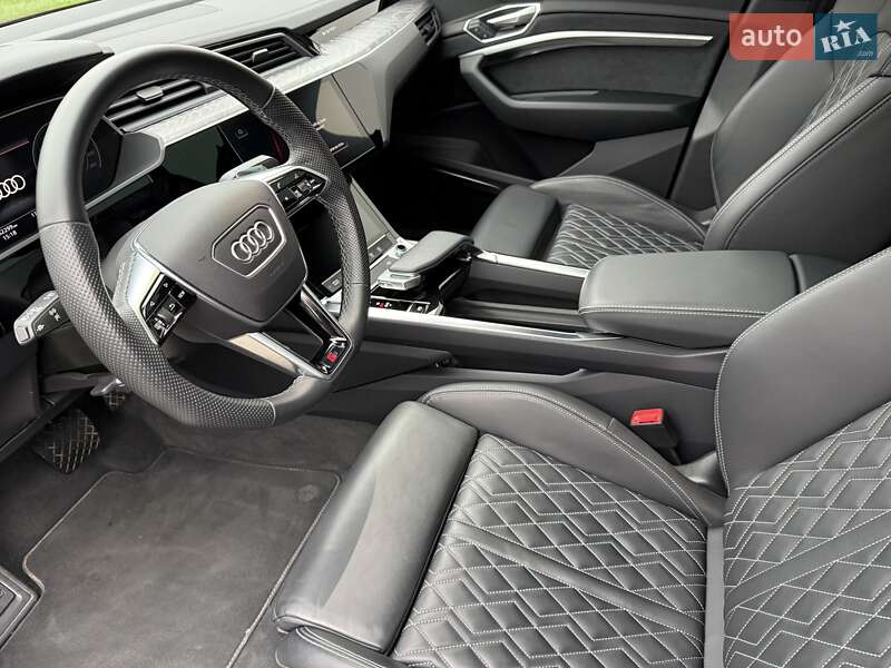 Позашляховик / Кросовер Audi e-tron Sportback 2022 в Києві фото 24 Позашляховик / Кросовер Audi e-tron Sportback 2022 в Києві