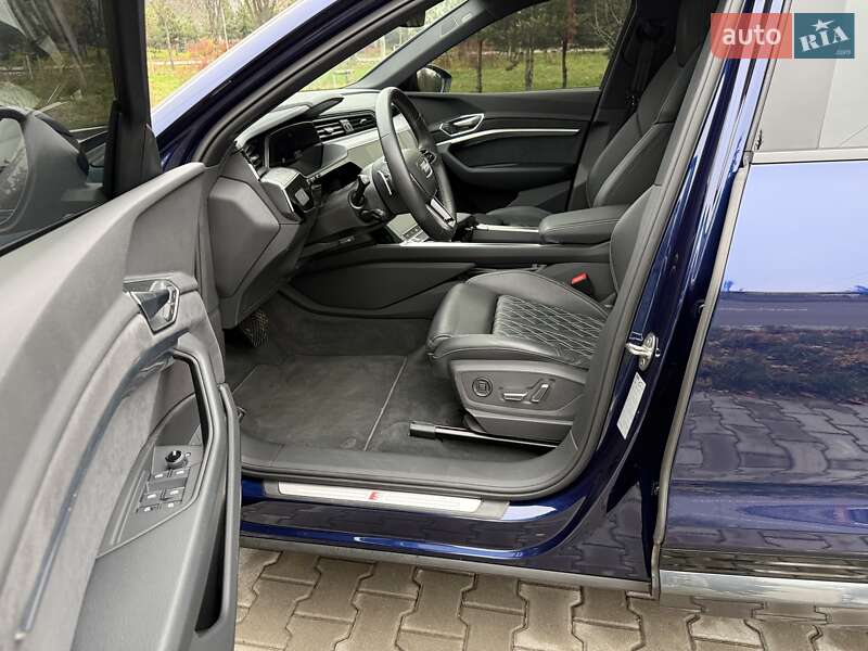 Позашляховик / Кросовер Audi e-tron Sportback 2022 в Києві фото 22 Позашляховик / Кросовер Audi e-tron Sportback 2022 в Києві